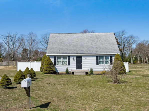 1 Meadow Creek Dr, Cape May Court House, NJ 08210