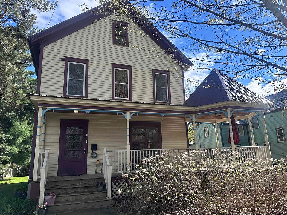 1st image of 1 1/2 Chestnut St