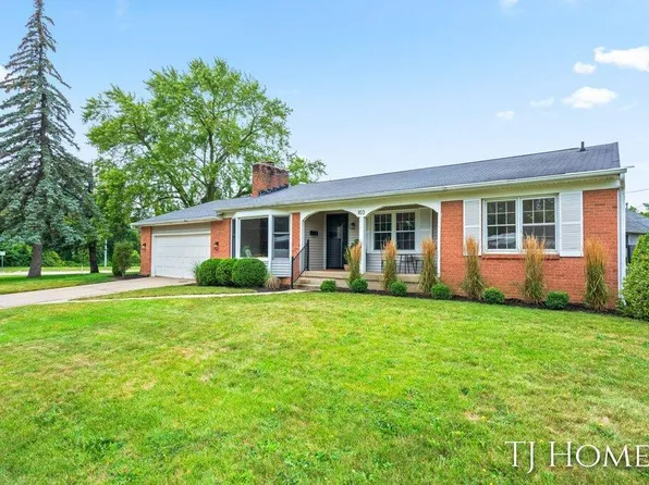103 Boltwood Dr NE, Grand Rapids, MI 49505