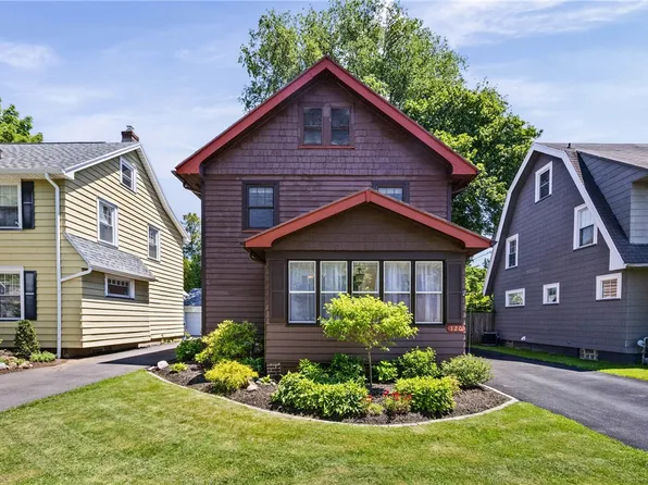 120 Delray Rd, Rochester, NY 14610