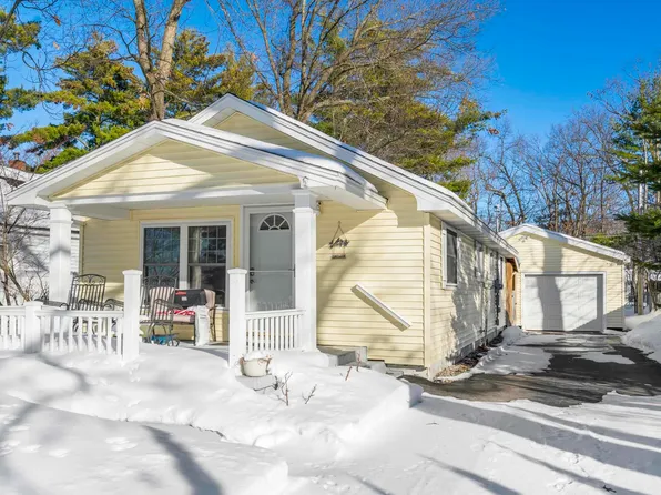 327 Fair St, Traverse City, MI 49686