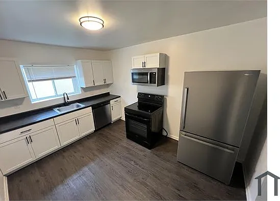 3 bed, 1200 sqft, $1,200 — Photo 2