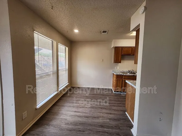 151 Allencrest Dr #ALLENCREST DR 151 UN — Photo 3
