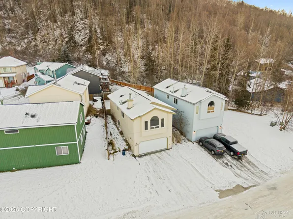 17925 Beaujolais Dr, Eagle River, AK 99577