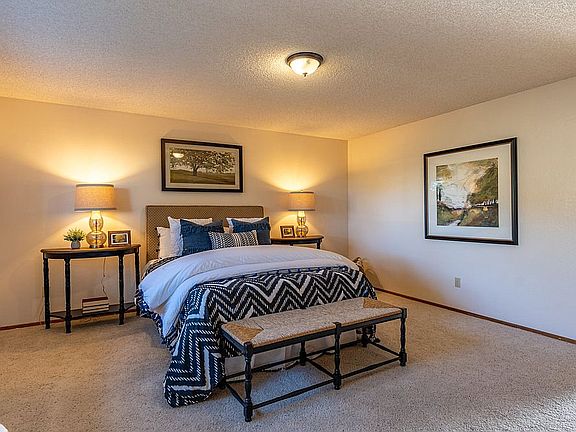 3rd image of 111 Donald Dr