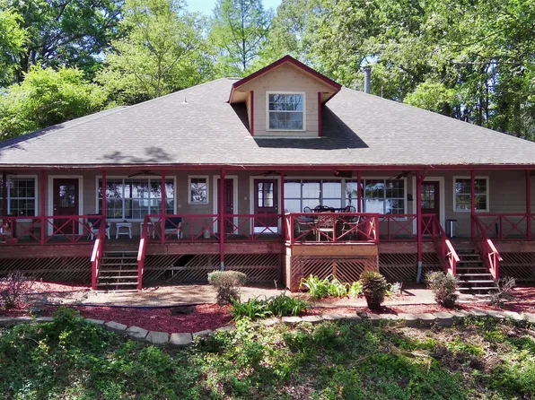 140 Eastwood Dr, Milam, TX 75959