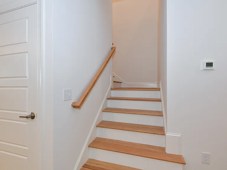 1739 Crest Rd — Photo 15