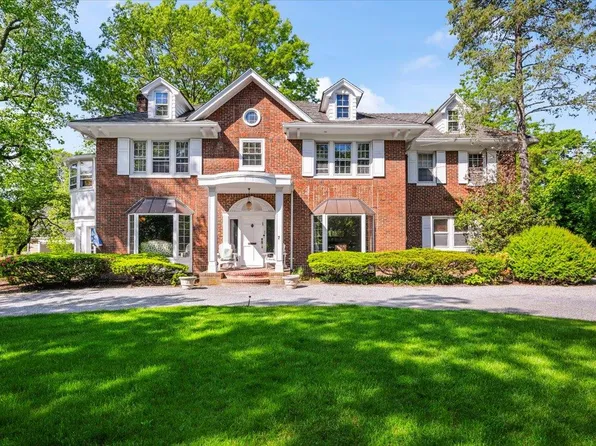 7 Willow Road, Woodsburgh, NY 11598