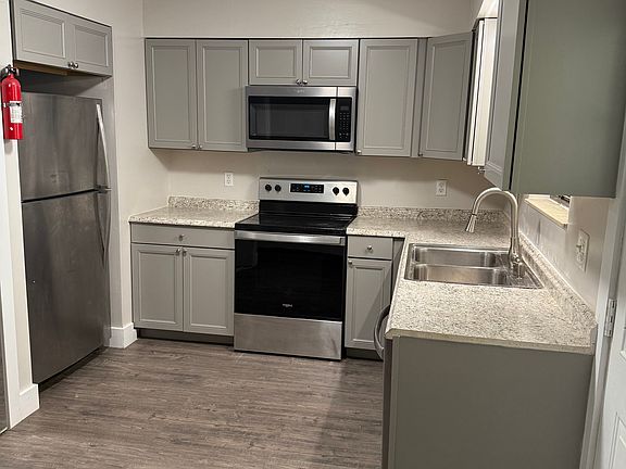 3rd image of 4605 Eastburn Dr