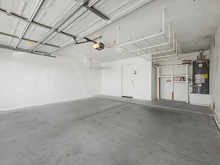 4649 E Augusta Ave — Photo 33