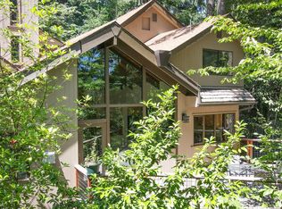 1878 Fircrest Dr, Eugene, OR 97403