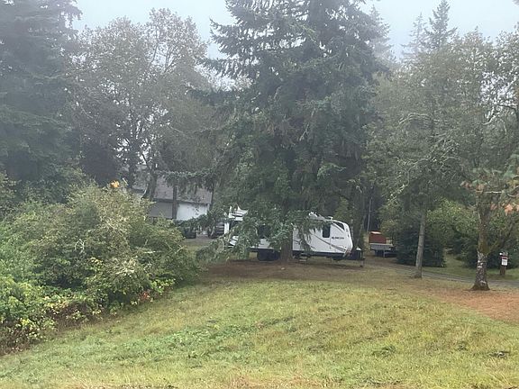 3rd image of 28500 Ruth Ln