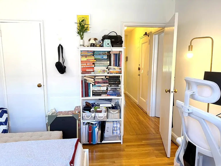 69 Strathmore Rd #6 — Photo 9