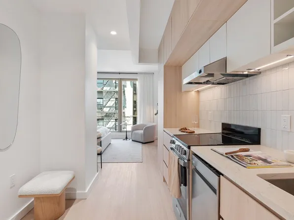 33 4th Street image 2 of 9