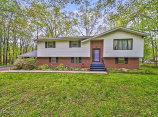 204 Squirrelwood Ct, Effort, PA 18330