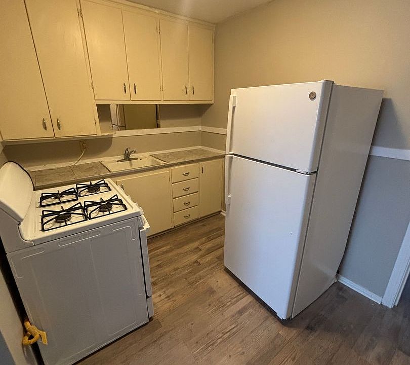 1st image of 4001 Orleans Ave #205