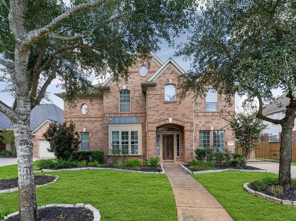 1615 Noble Pointe Dr