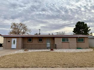 8 Deborah Dr, Roswell, NM 88201