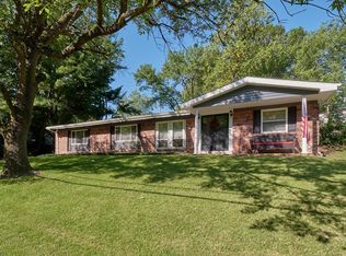 1131 Schulte Rd, Saint Louis, MO 63146