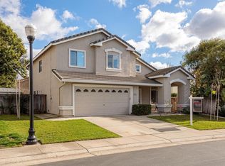 9447 Crystal Shore Ln, Elk Grove, CA 95758