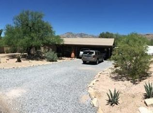 8915 E Bear Creek Dr, Tucson, AZ 85749