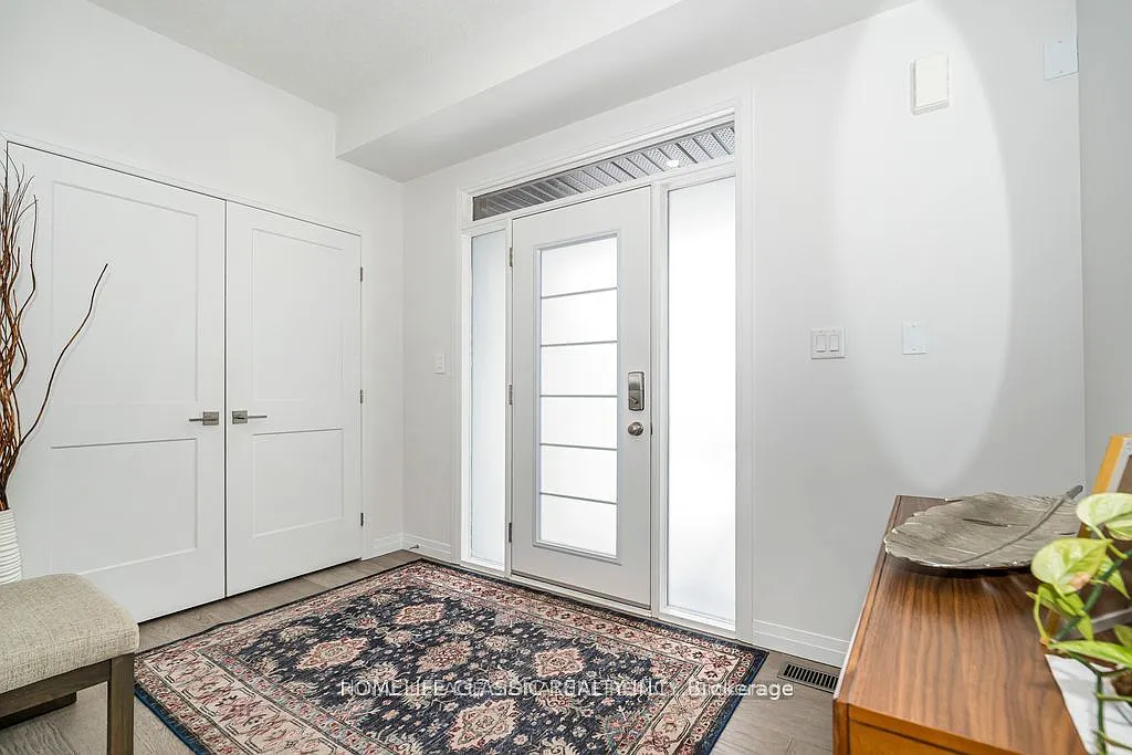 4 bed, $3,500 — Photo 4