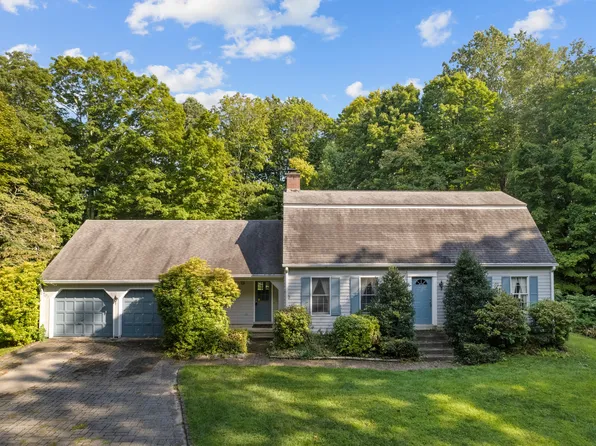 17 Bill Hill Road, Old Lyme, CT 06371