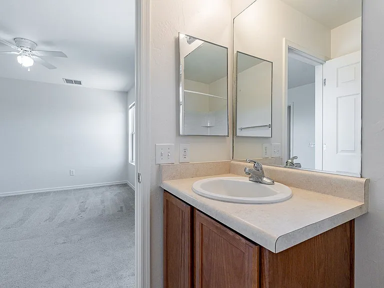 1083 W Calle Vista De Suenos — Photo 32
