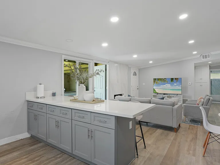 10861 Markev St — Photo 45