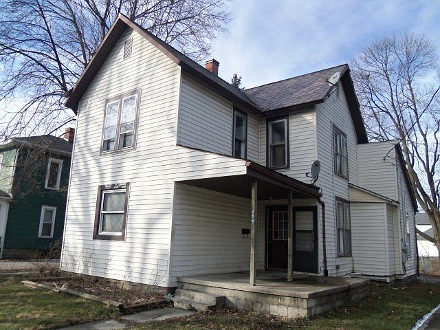 1st image of 256 1/2 W Columbia St