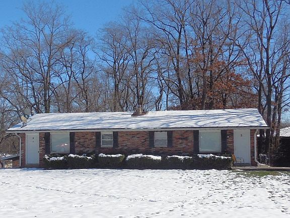 3rd image of 1100 Arrowhead Dr #A