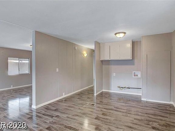 4th image of 3312 Cape Cod Dr