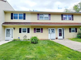 6 La Cascata, Clementon, NJ 08021