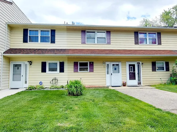 6 La Cascata, Clementon, NJ 08021
