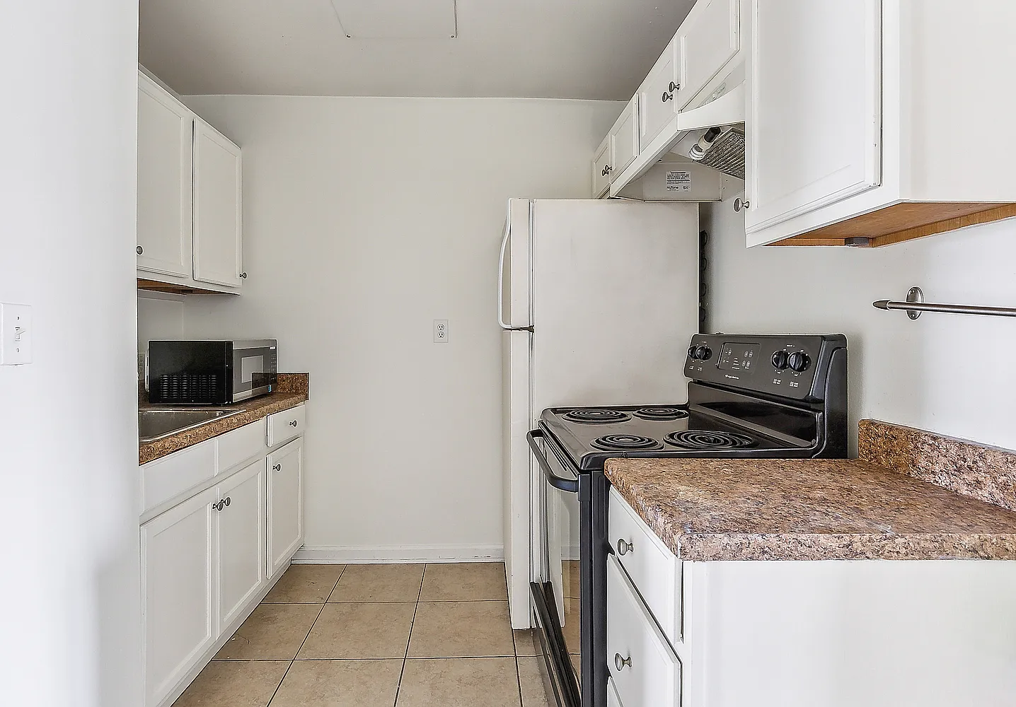 1118 Monroe St — Photo 2