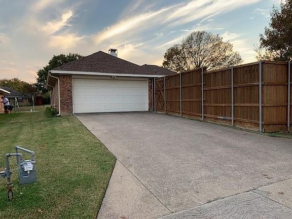 3rd image of 2201 Winona Dr