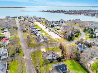 1 Canal Way, Hampton Bays, NY 11946