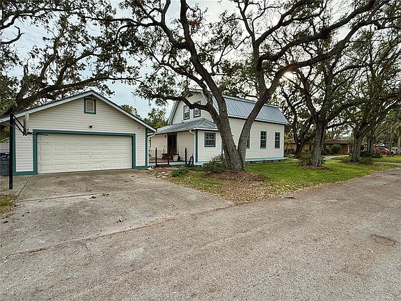2nd image of 7002 S Shamrock Rd