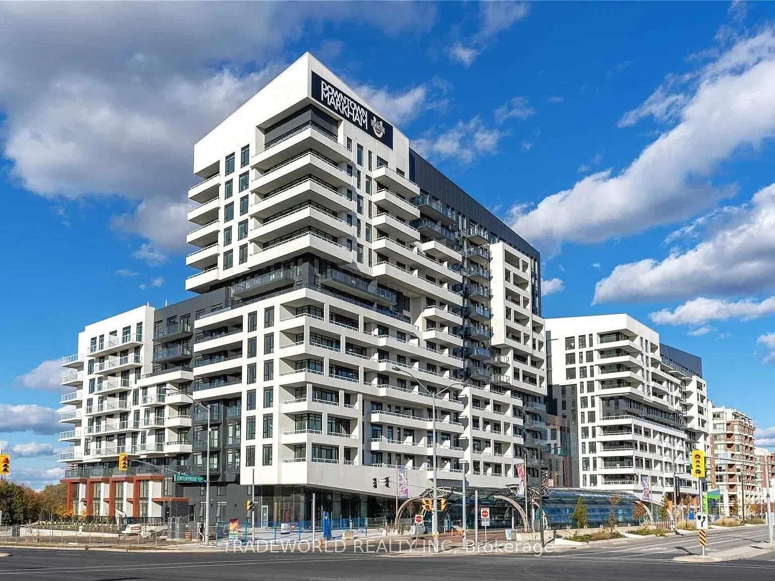 2 bed, $2,600 — Photo 1