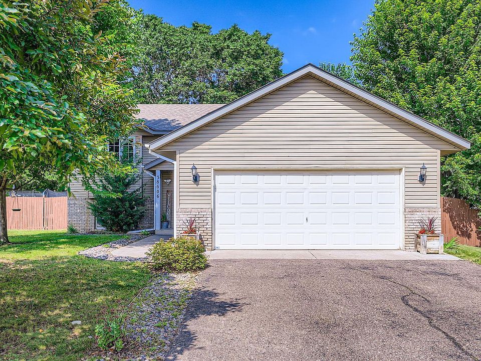 1st image of 38606 Glacier Dr