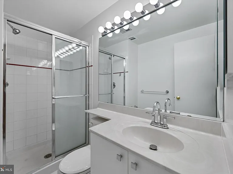 905 Carole Ct SE — Photo 14