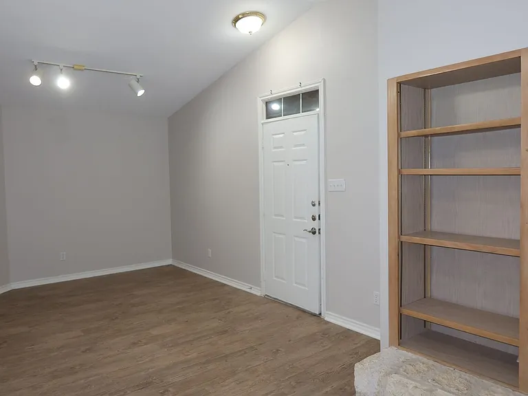 6804 N Capital Of Texas Hwy #825 — Photo 3