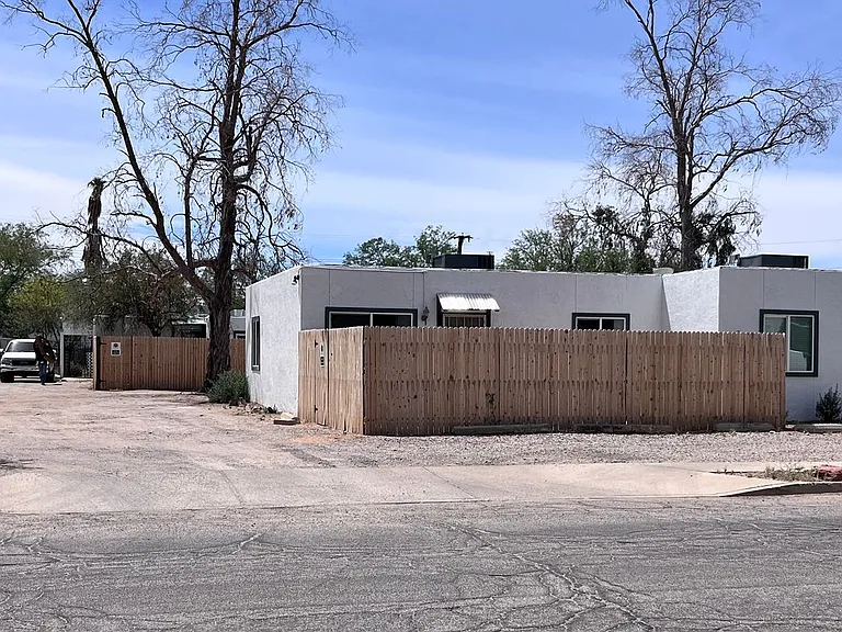 4562-4574 E Lester St — Photo 15