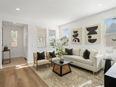 698 Americana Dr, Fullerton, CA, 92832