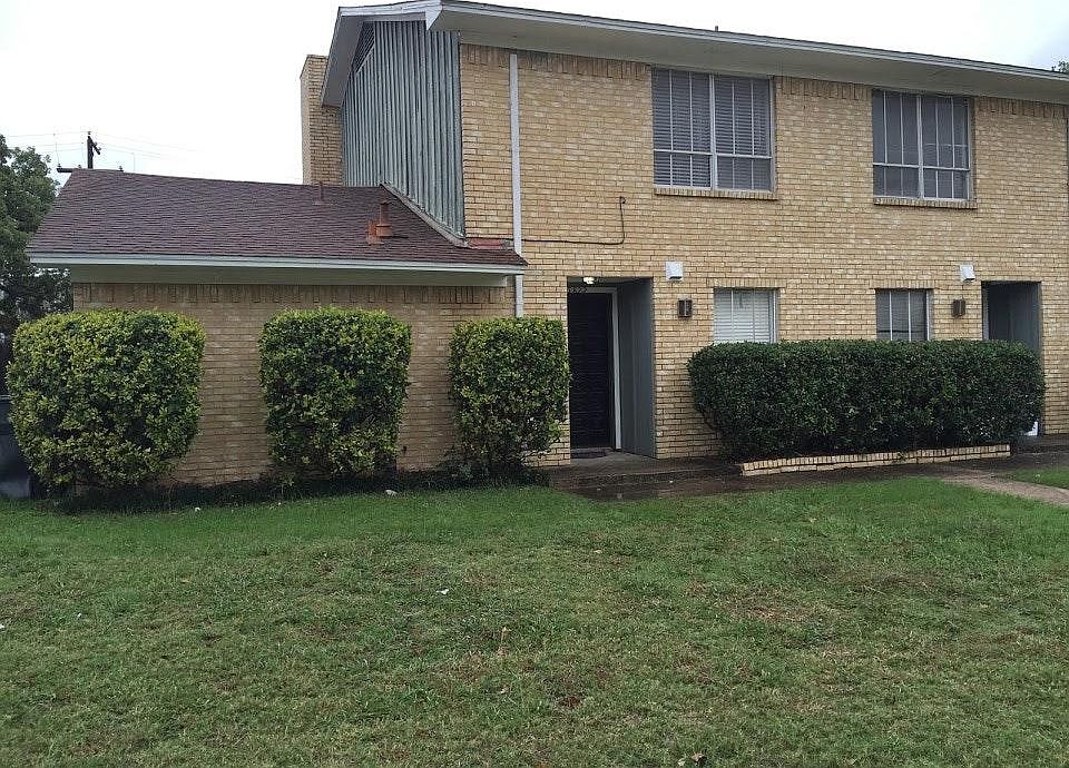 1st image of 15820 El Estado Dr