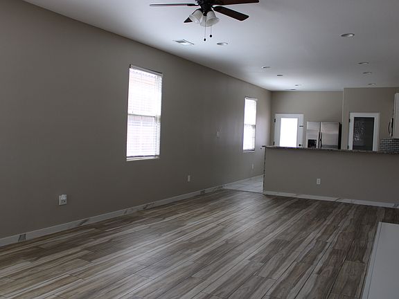 Living/dining area