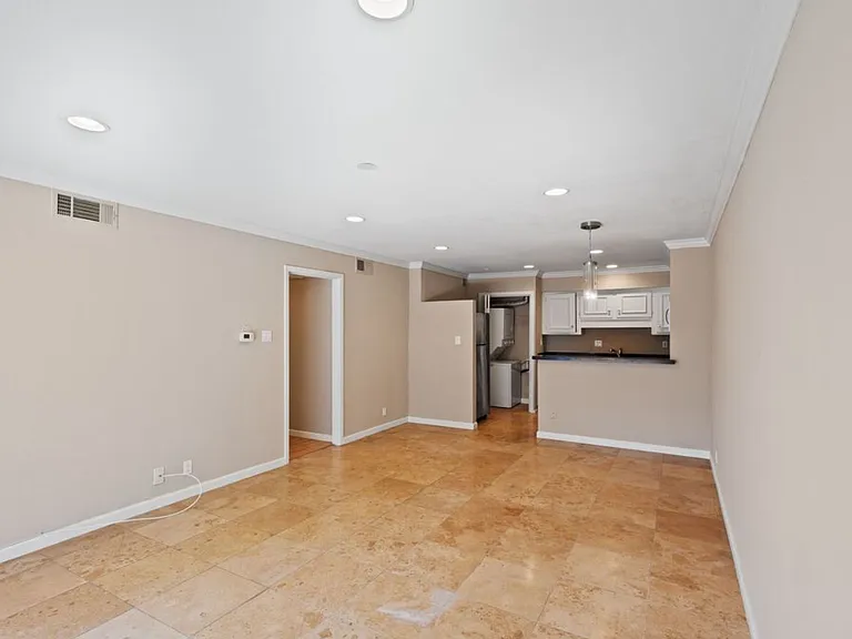 5315 Fleetwood Oaks Ave #260 — Photo 1