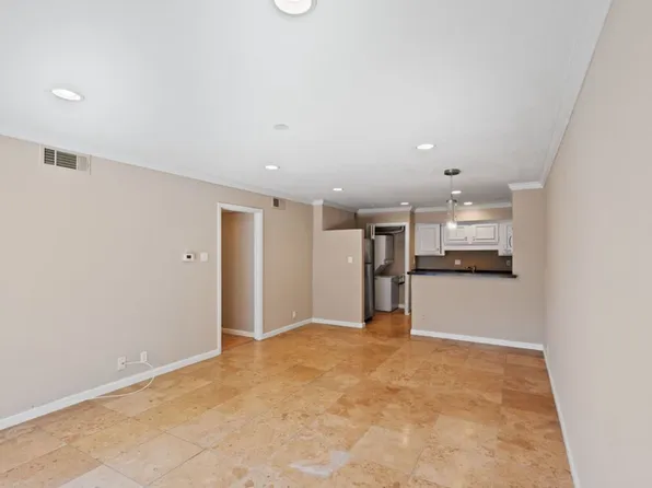 5315 Fleetwood Oaks Ave APT 260, Dallas, TX 75235