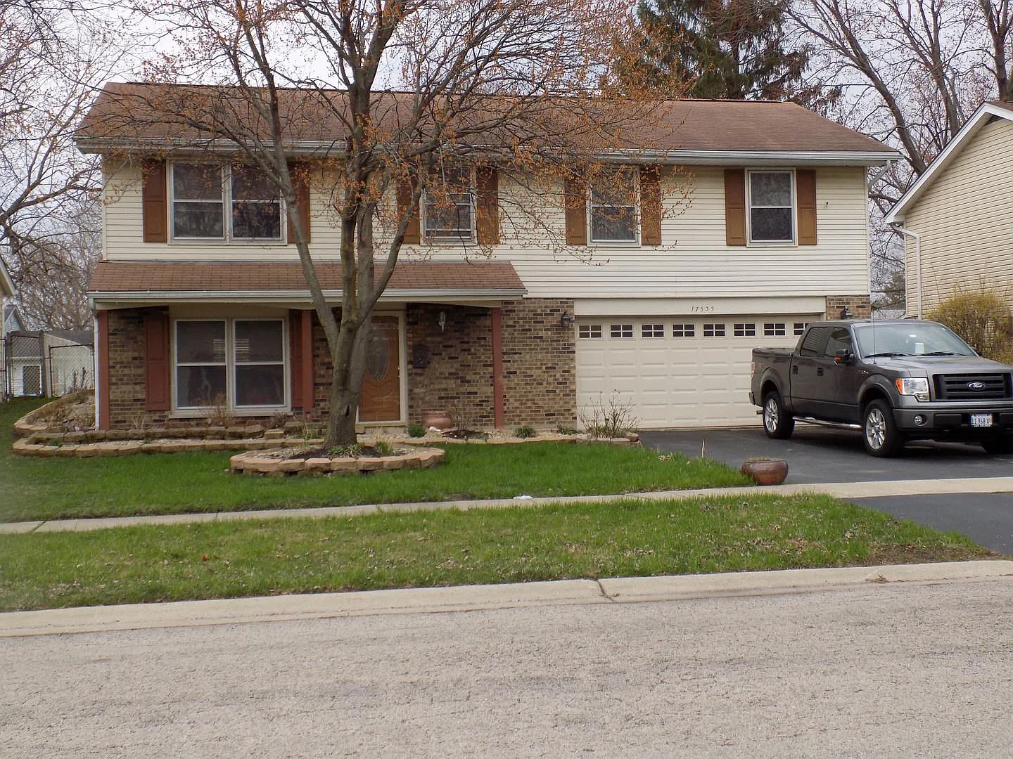 17535 Sycamore Ave photo 1