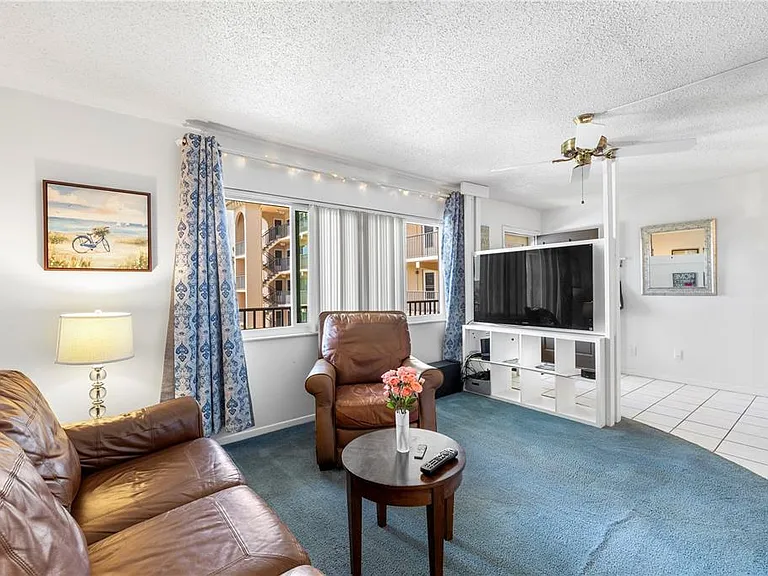 2525 W Bay Dr #C21 — Photo 9
